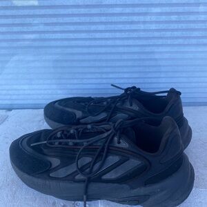Adidas Ozelia Men’s Black and Silver(H03131) GS Originals Sneakers Size 7